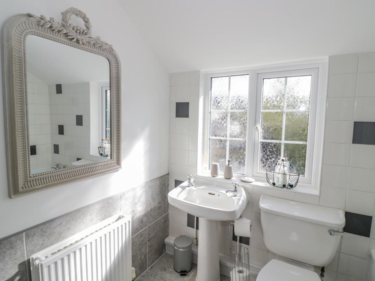 Blossom Cottage Broadway  Extérieur photo