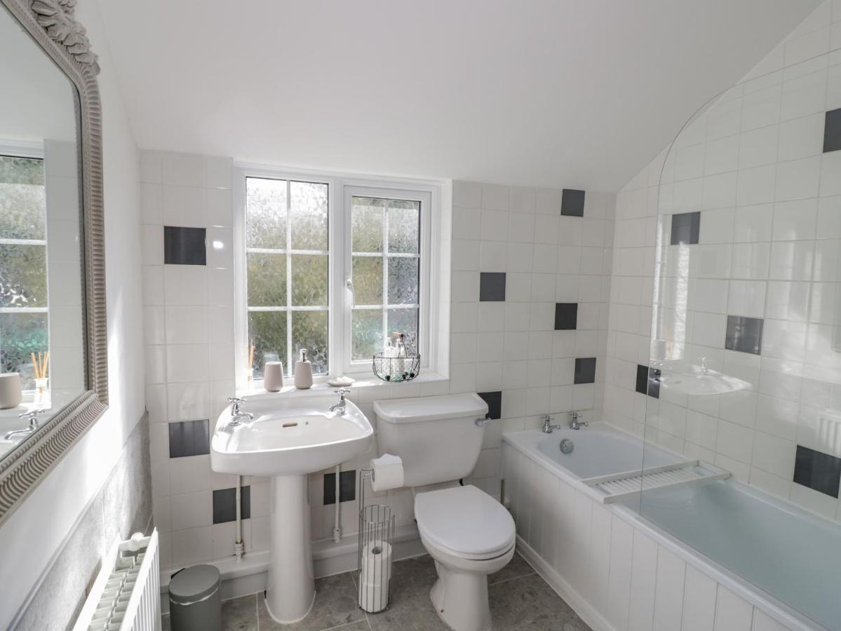 Blossom Cottage Broadway  Extérieur photo